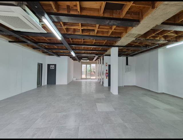 156M² RETAIL TO LET IN CRAIGHALL